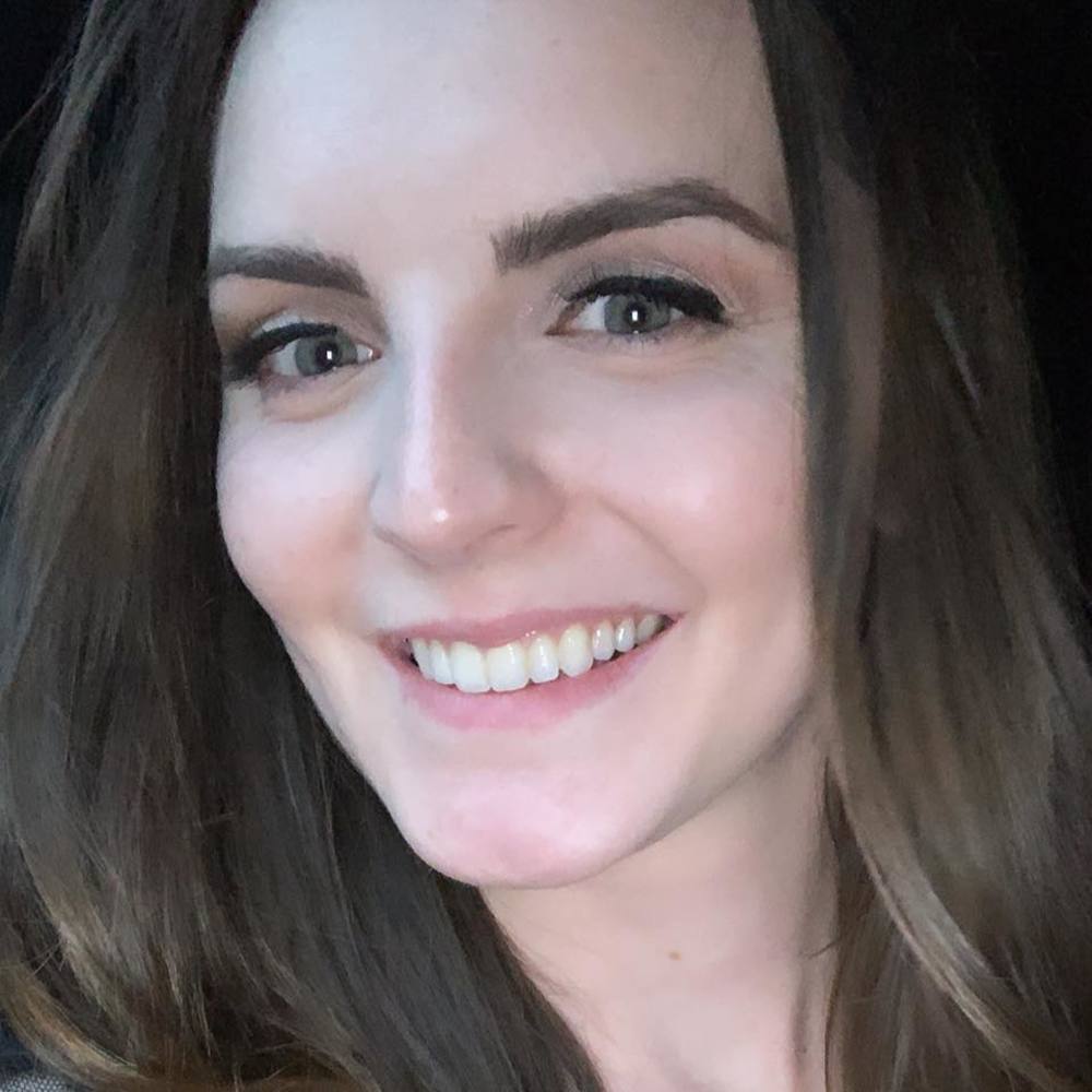 Meet your Posher, Charis